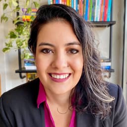 A profile image of Luciana Guedes